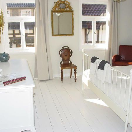 Robert'S Bed & Breakfast Helmarshausen ภายนอก รูปภาพ