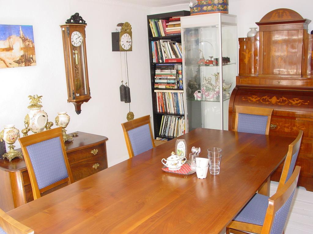 Robert'S Bed & Breakfast Helmarshausen ภายนอก รูปภาพ