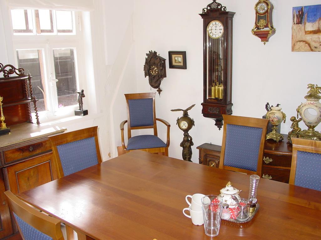 Robert'S Bed & Breakfast Helmarshausen ภายนอก รูปภาพ